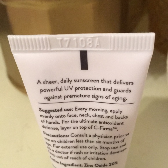 drunk elephant 🐘 umbra sunscreen - Picture 7 of 7